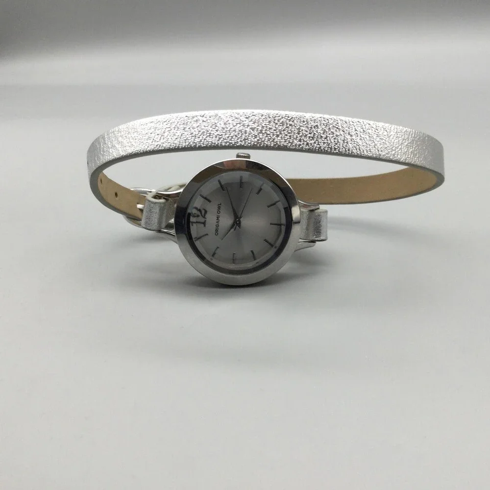 Origami Owl Womens Watch 31mm Silver Dial Wrap Leather Silver Original Battery